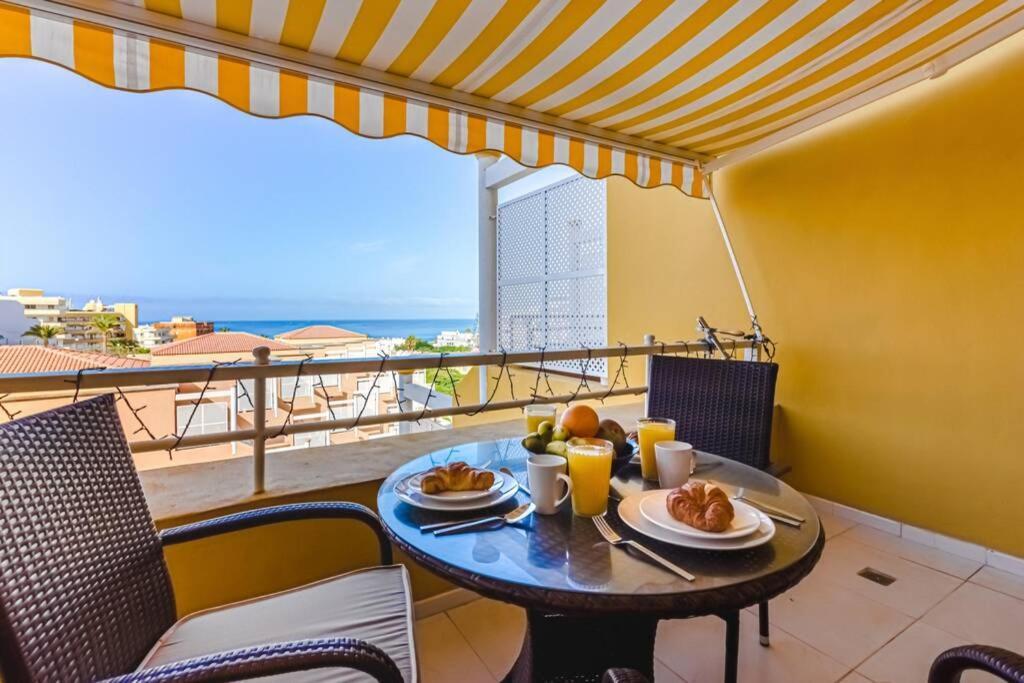 Ocean view apartment in Orlando Costa Adeje  Buitenkant foto
